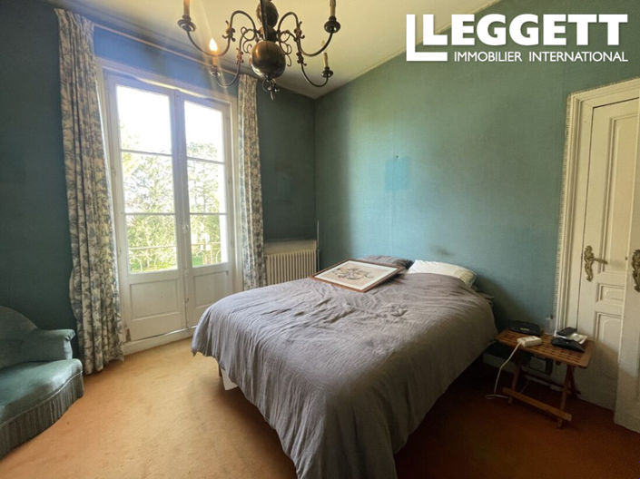 Image No.8-5 Bed House for sale