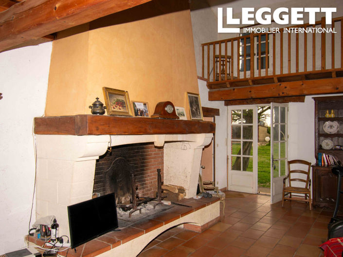 Image No.2-5 Bed House for sale