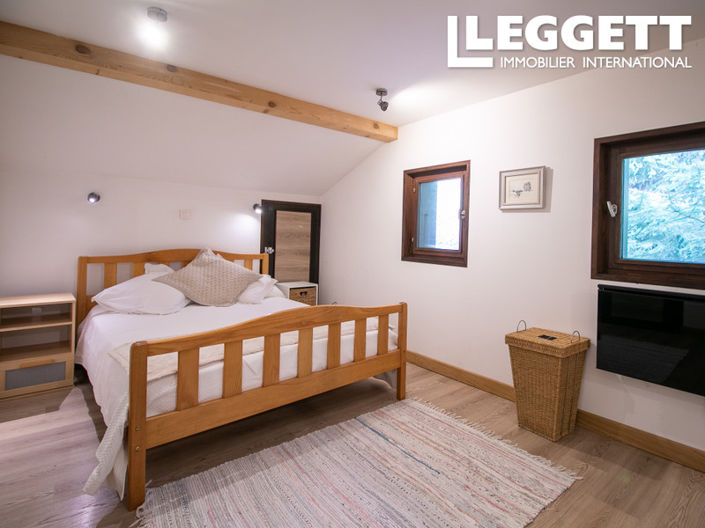 Image No.9-3 Bed House for sale