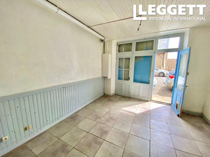 Image No.10-3 Bed House for sale