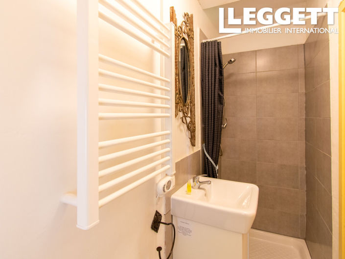 Image No.10-3 Bed House for sale