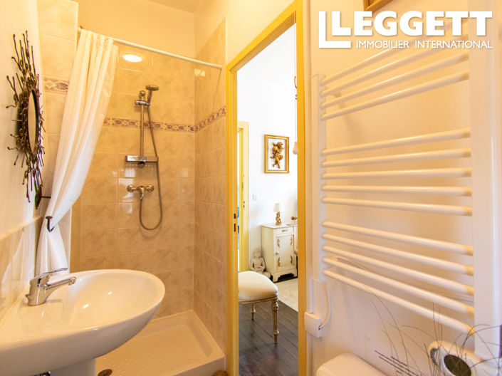 Image No.9-3 Bed House for sale