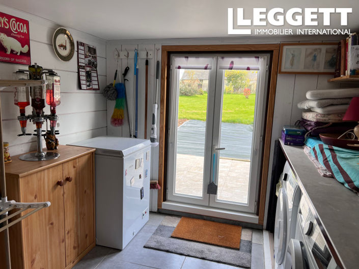 Image No.8-3 Bed House for sale