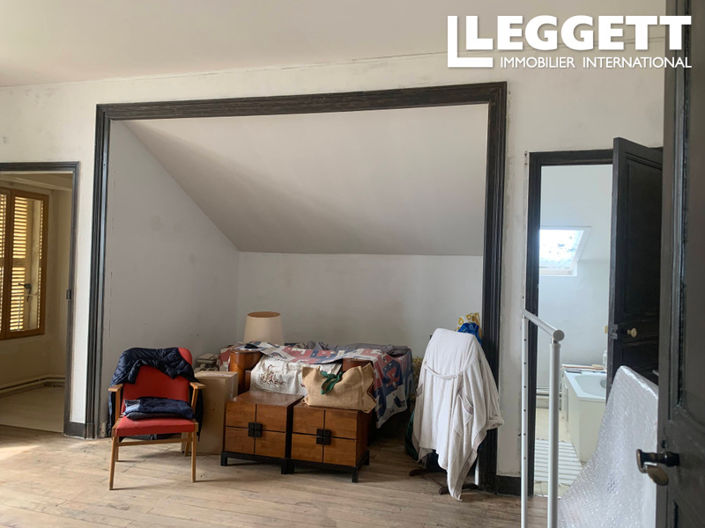 Image No.6-4 Bed House for sale