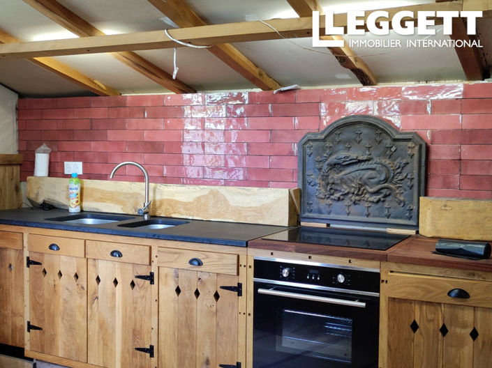 Image No.4-2 Bed Chateaux for sale