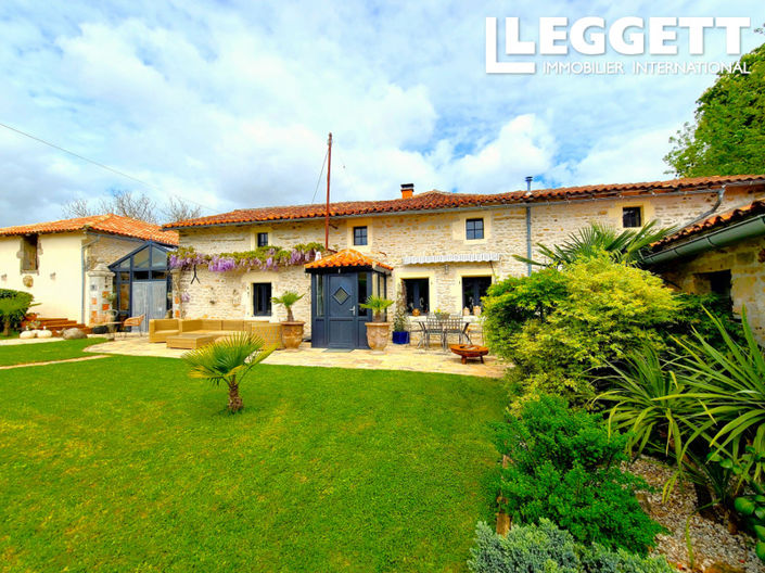 Image No.1-3 Bed House for sale