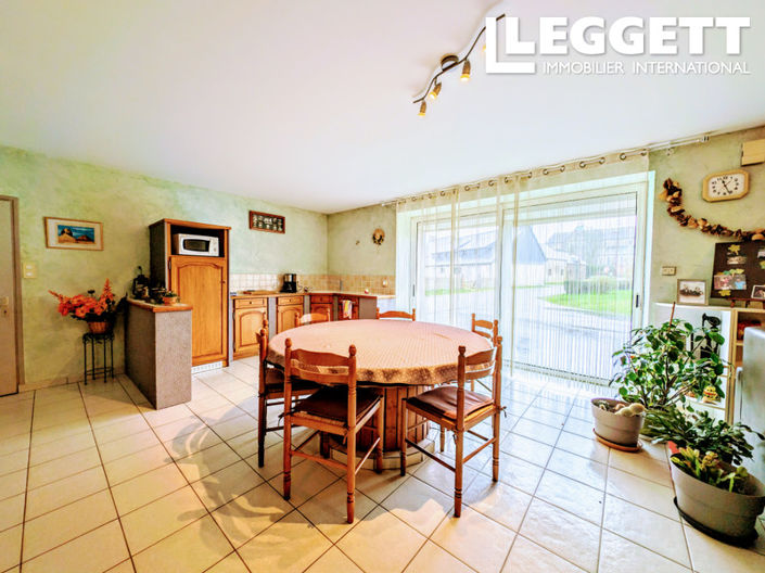 Image No.3-4 Bed House for sale