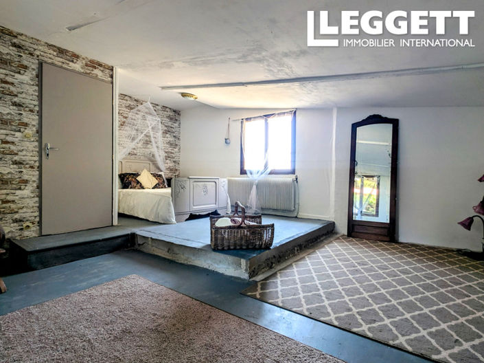 Image No.10-4 Bed House for sale