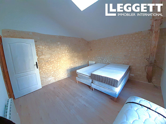 Image No.7-4 Bed House for sale