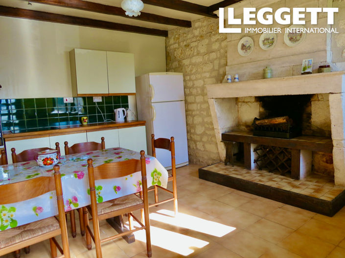 Image No.3-8 Bed House for sale