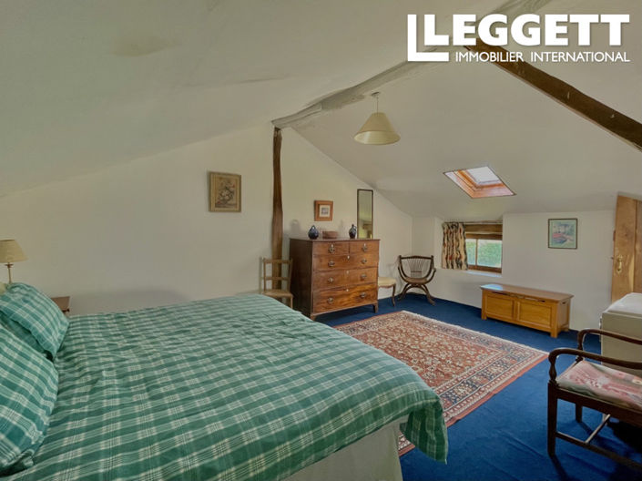 Image No.9-5 Bed House for sale