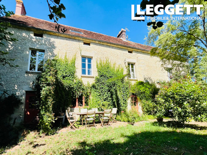 Image No.1-4 Bed House for sale