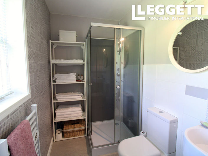 Image No.9-3 Bed House for sale