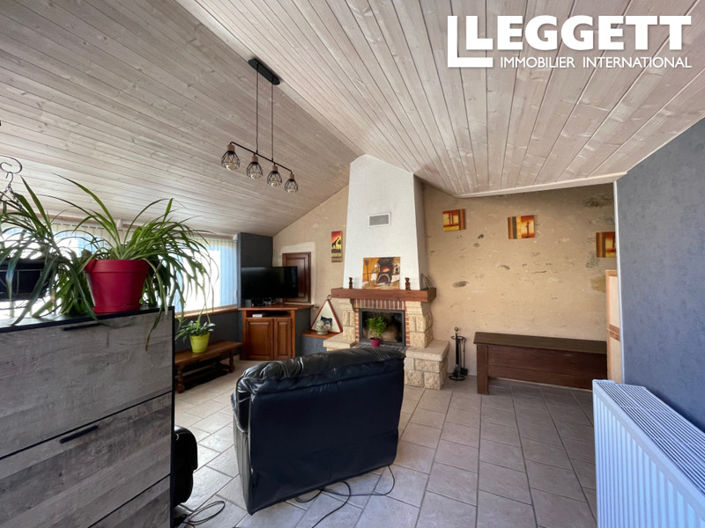 Image No.7-3 Bed House for sale