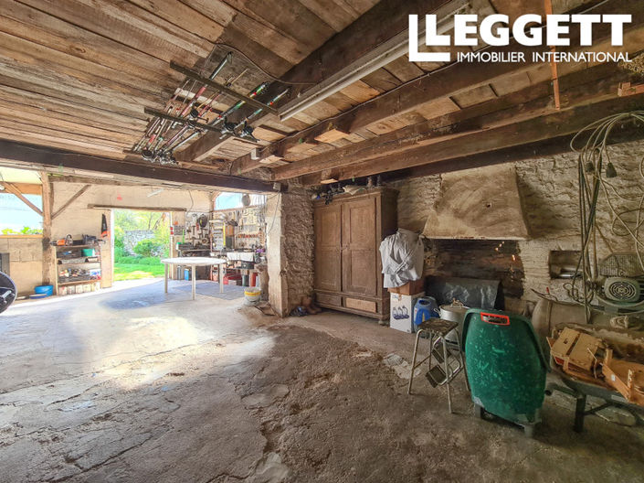 Image No.10-3 Bed House for sale