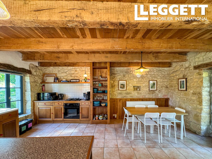 Image No.7-6 Bed House for sale