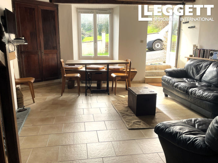 Image No.4-2 Bed House for sale