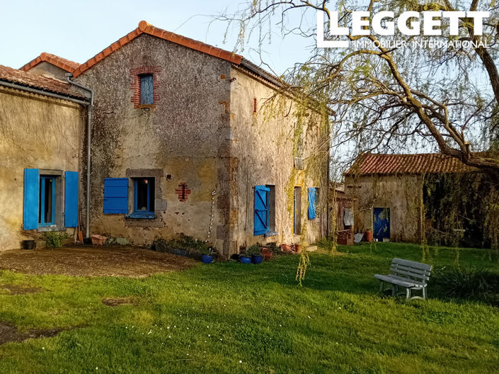 Image No.1-4 Bed House for sale