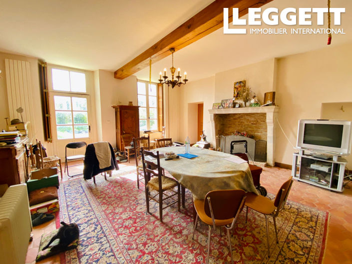 Image No.4-8 Bed House for sale