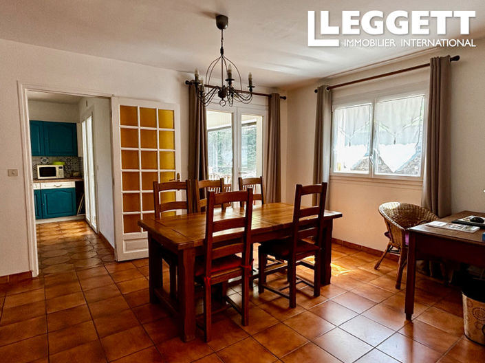 Image No.5-6 Bed House for sale