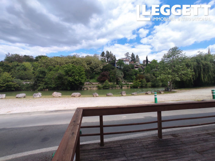 Image No.3-3 Bed Commercial for sale