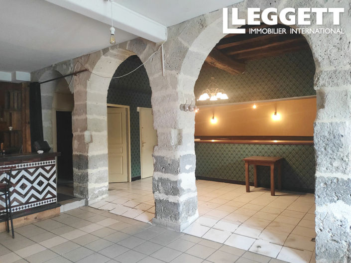 Image No.6-3 Bed Commercial for sale