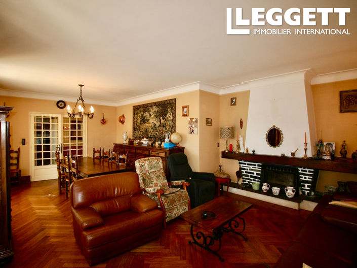 Image No.3-4 Bed House for sale