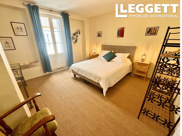 Image No.6-3 Bed House for sale