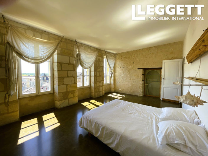 Image No.10-4 Bed House for sale