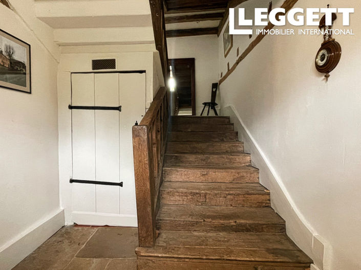 Image No.9-5 Bed House for sale