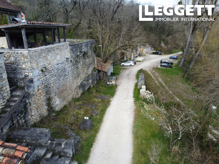 Image No.10-21 Bed House for sale