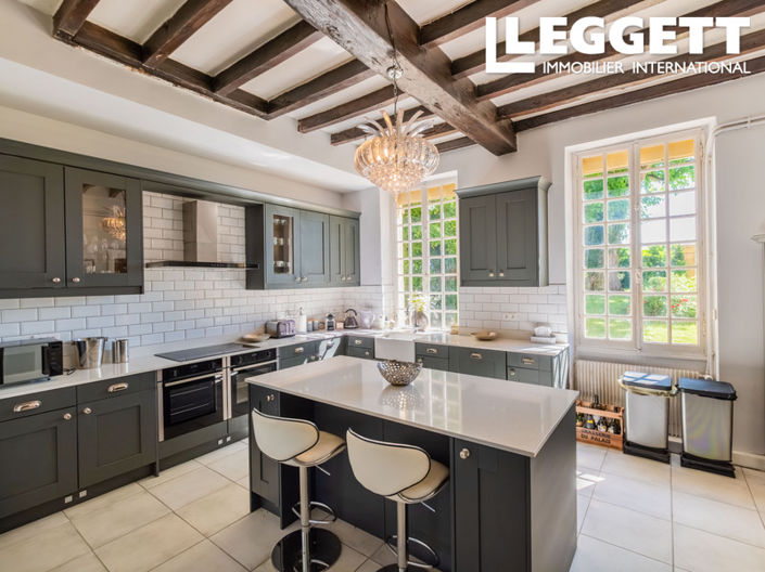 Image No.3-6 Bed House for sale