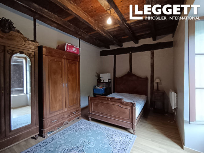 Image No.10-4 Bed House for sale