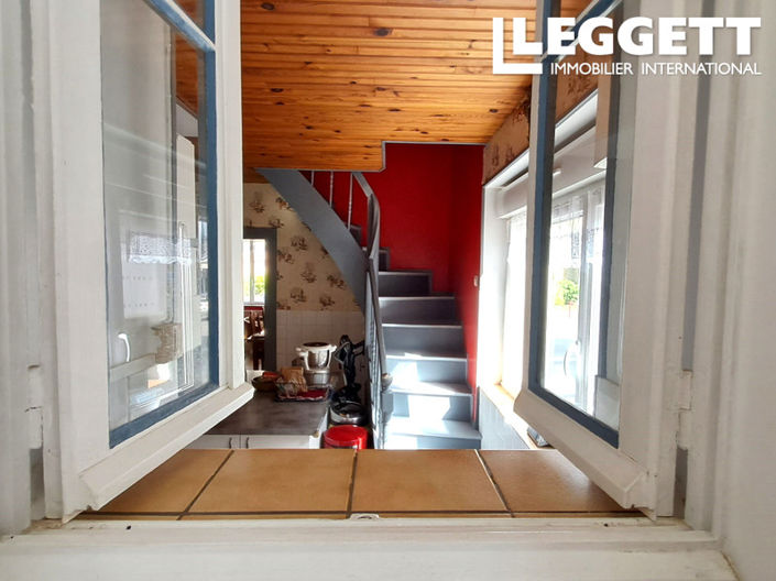 Image No.1-4 Bed House for sale