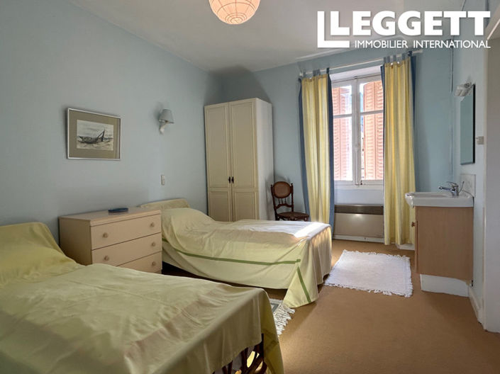 Image No.6-2 Bed House for sale