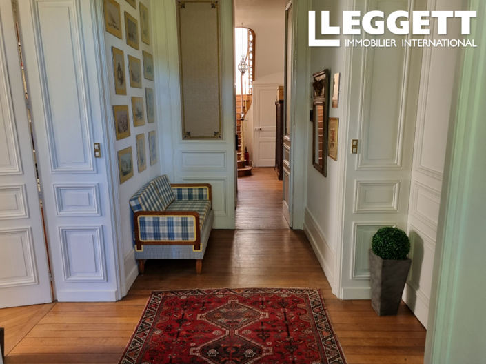 Image No.9-7 Bed House for sale