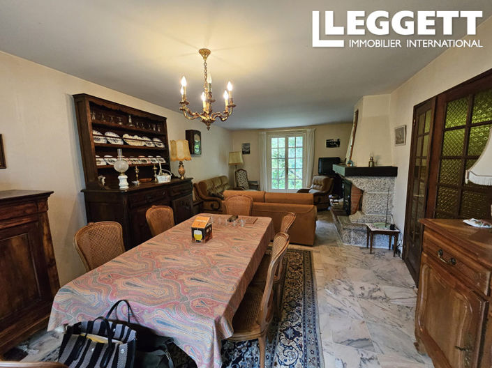 Image No.10-3 Bed House for sale