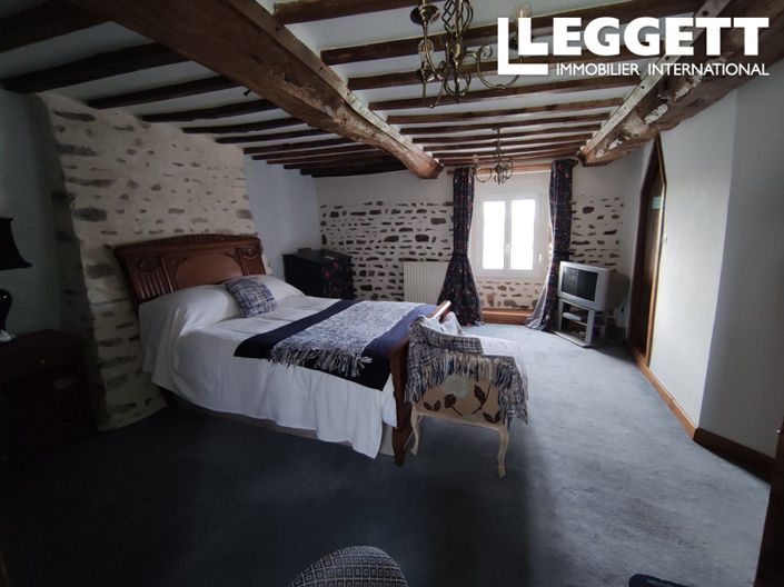 Image No.5-5 Bed House for sale