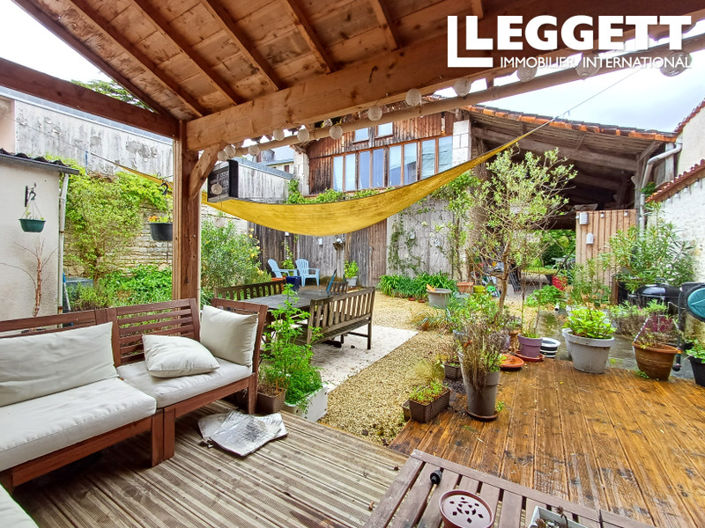 Image No.2-5 Bed House for sale