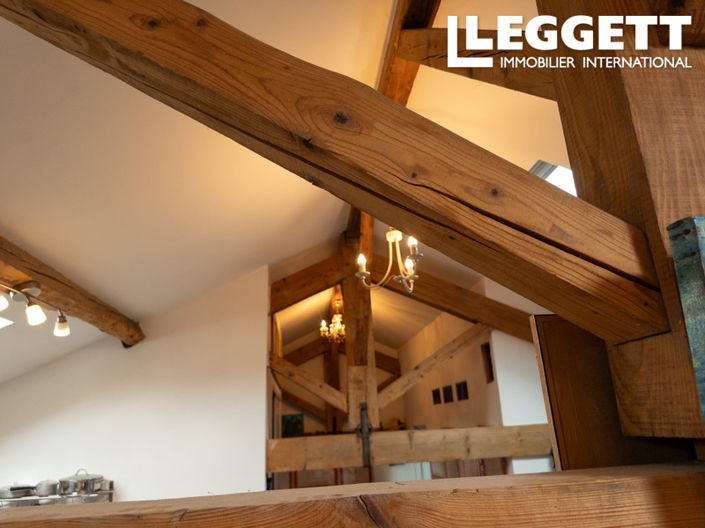 Image No.9-7 Bed House for sale