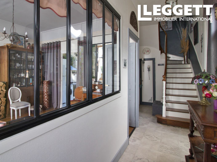 Image No.2-4 Bed House for sale