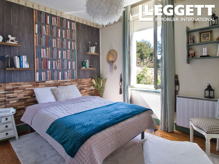 Image No.6-4 Bed House for sale