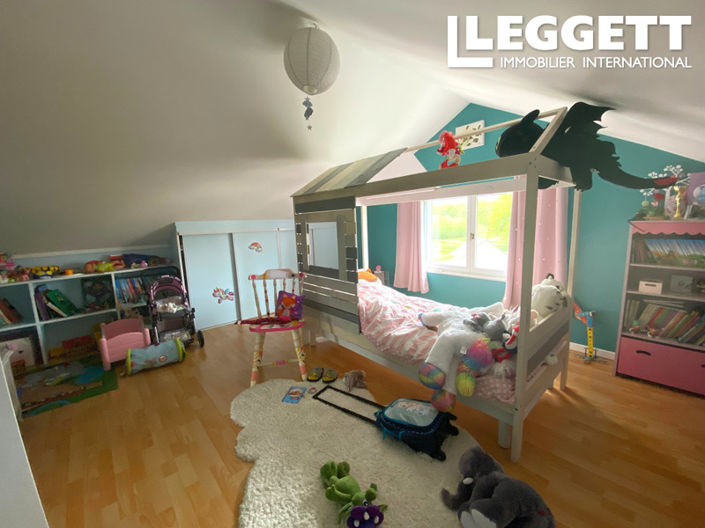 Image No.7-3 Bed House for sale