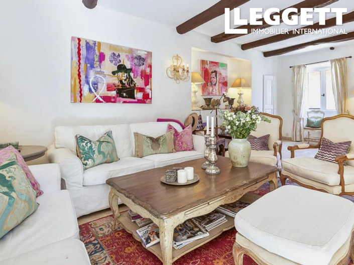 Image No.10-3 Bed House for sale