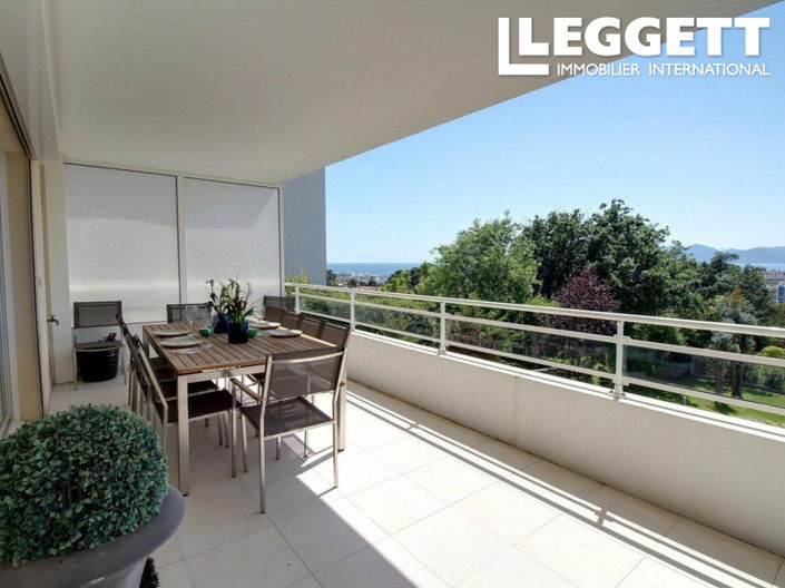 Image No.10-3 Bed Apartment for sale