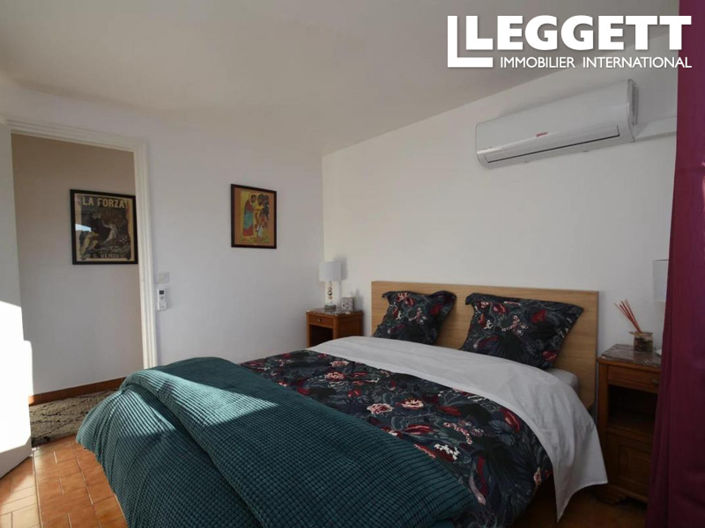 Image No.10-5 Bed House for sale