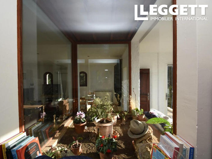 Image No.5-5 Bed House for sale