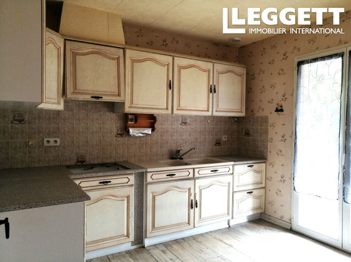 Image No.4-2 Bed House for sale