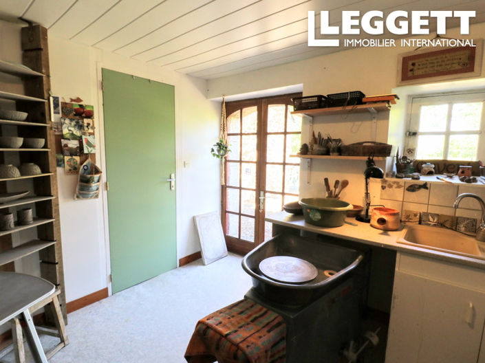 Image No.10-5 Bed House for sale