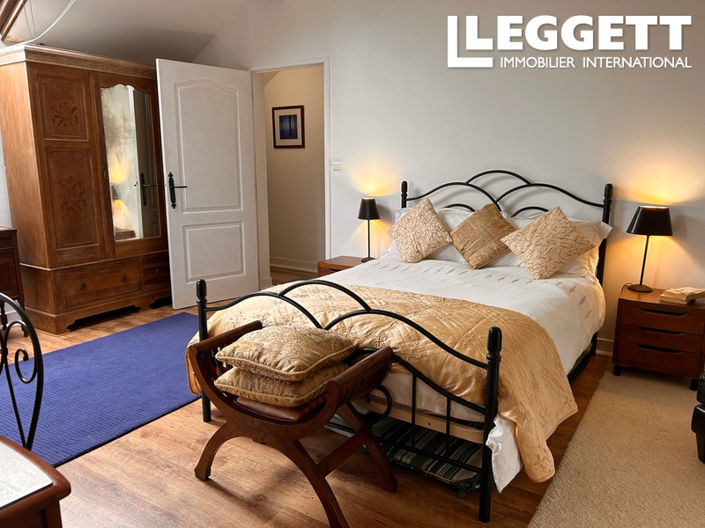 Image No.7-4 Bed House for sale